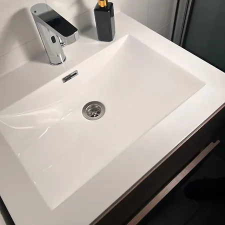 Private Bedroom In - 1 Min Walk Metro & Free Parking 阿姆斯特丹